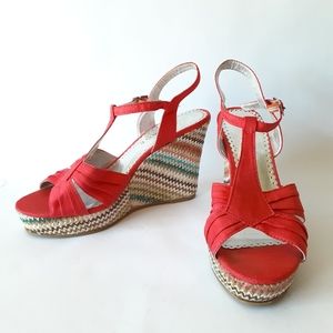 Rampage coral and multi color Chevron Wedges